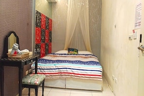 Junior Suite, 1 Double Bed | Desk, blackout drapes, free WiFi - Star Forests B&B (Hualien City)
