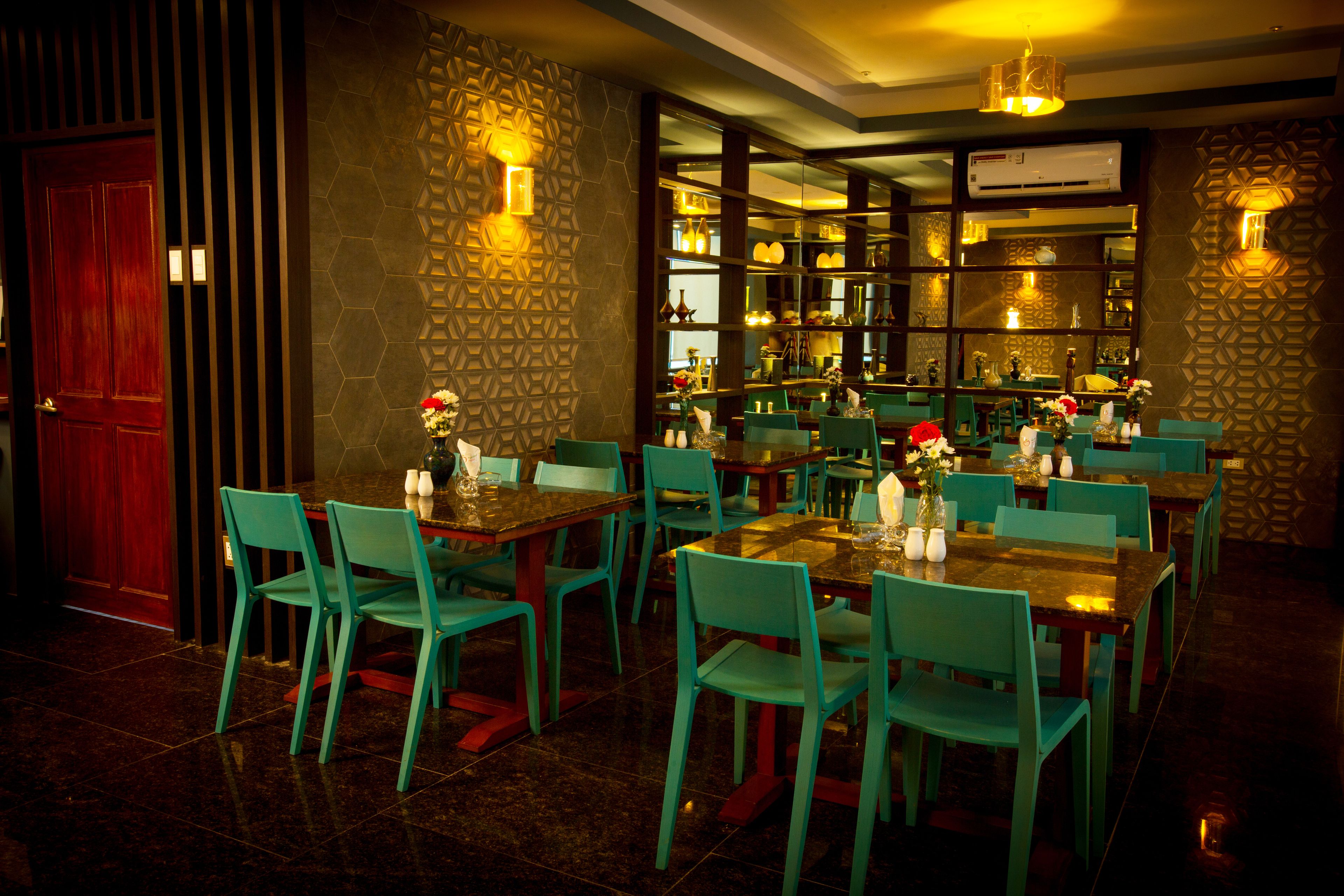 breakfast, lunch, dinner served; local and international cuisine