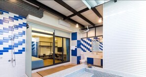 Family Quadruple Room, 2 Double Beds, Hot Tub - Song Ping Resort (Hengchun)
