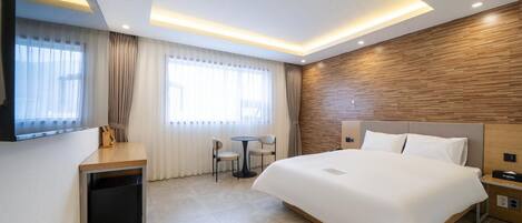 1. Standard Double Mountain | Down comforters, blackout drapes, soundproofing, free WiFi