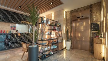 ู
ูุทูุฉ ุงูุงุณุชูุจุงู