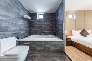 Bathroom - Greenery Hotel (Da Nang)