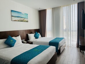 Kahden hengen superior-huone (kaksi sänkyä) | Minibaari, tallelokero huoneessa, työpöytä