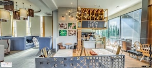 Coffee shop