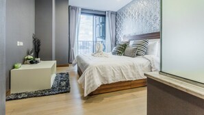 Leilighet, 1 soverom | 1 soverom, skrivebord, blendingsgardiner og strykejern/-brett