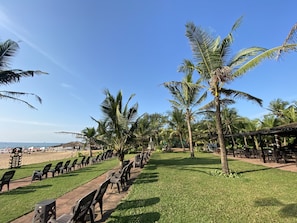 Front of property - Chalston Beach Resort (Calangute)