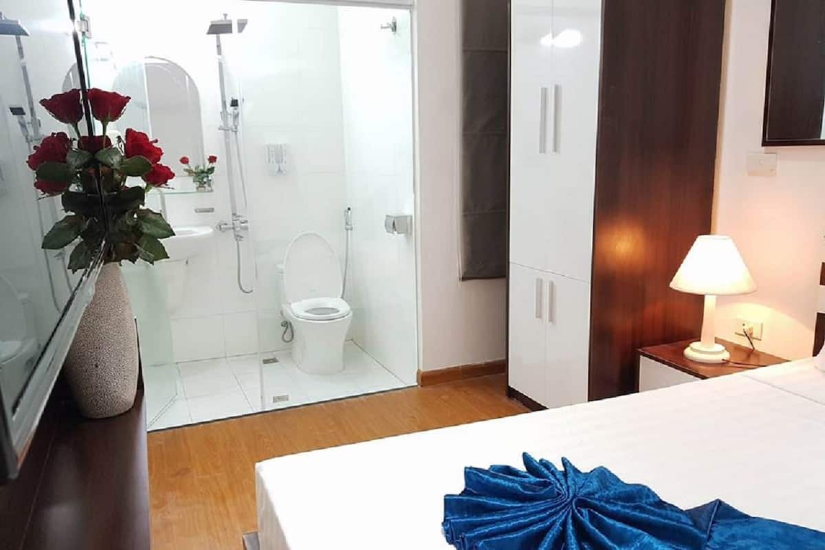 Chambre Double Supérieure | Minibar, bureau, fer et planche à repasser, Wi-Fi gratuit