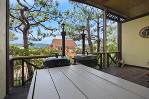 Superior Double Room, 1 Bedroom | Terrace/patio - Art in Tiara (Gyeongju)