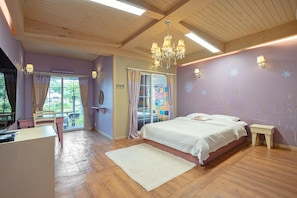 Kühlschrank, Mikrowelle, Wasserkocher, Reiskocher