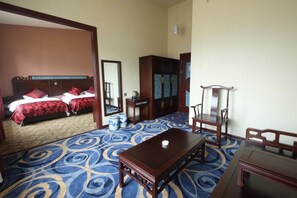 Suite with Twin Beds - Yangshuo Xiangshan international hotel (Guilin)