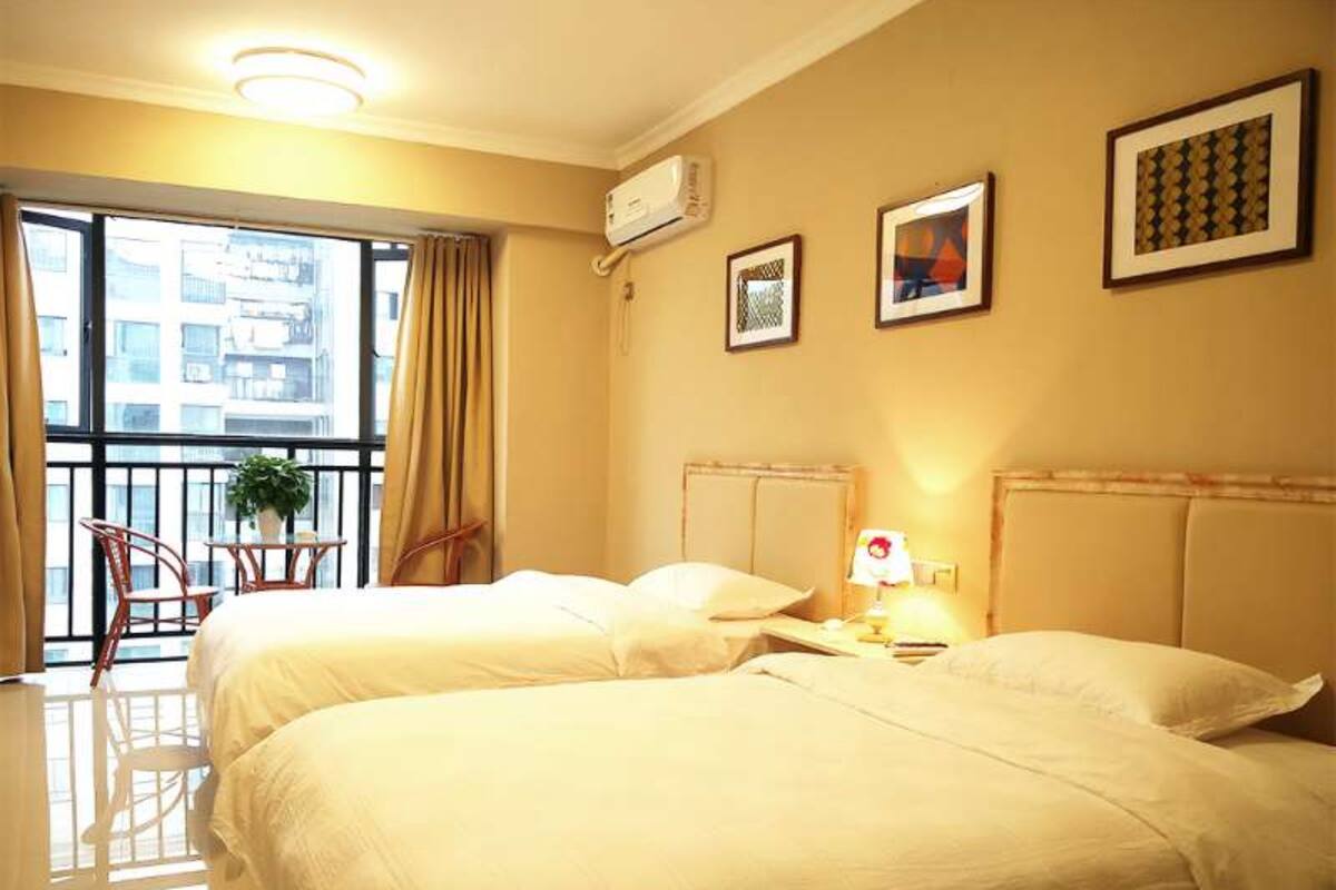 Desk, blackout curtains, free WiFi