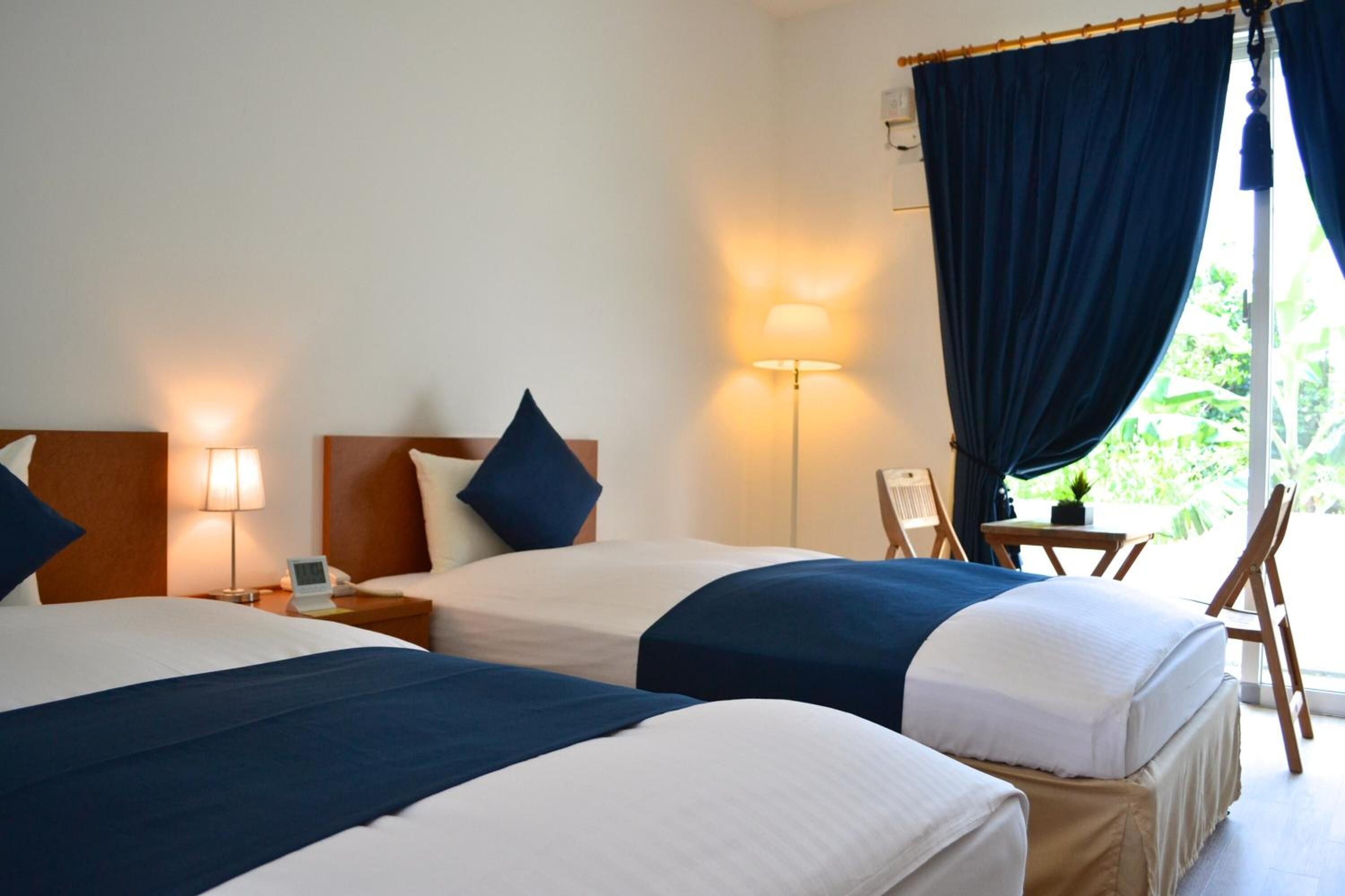 in-room safe, desk, free wifi, bed sheets