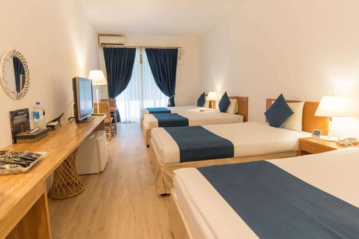 in-room safe, desk, free wifi, bed sheets