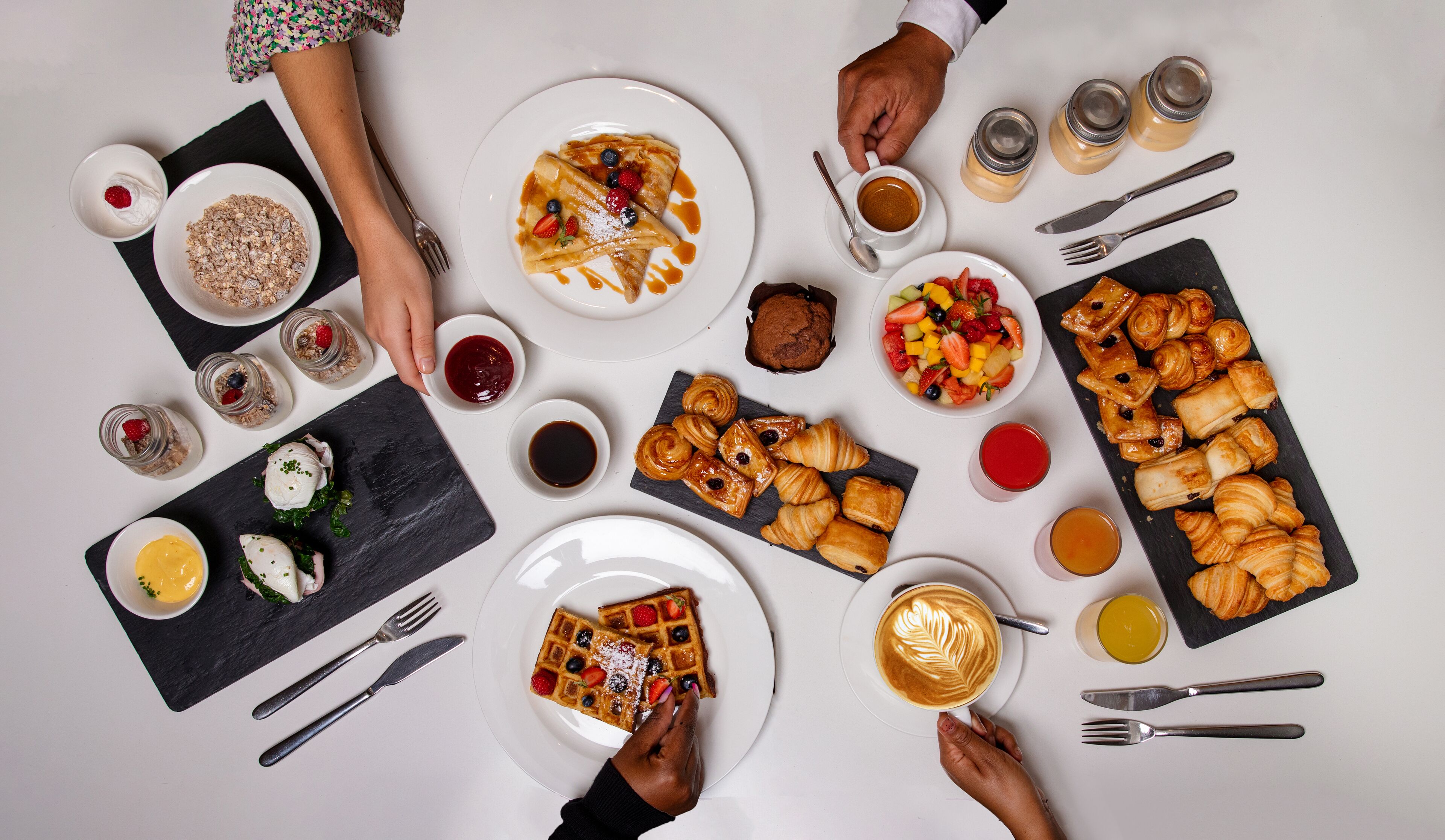 Desayuno buffet todos los días (con cargo) 