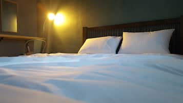 Chambre Double, 1 lit double | Bureau, Wi-Fi gratuit