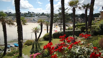 Na praia