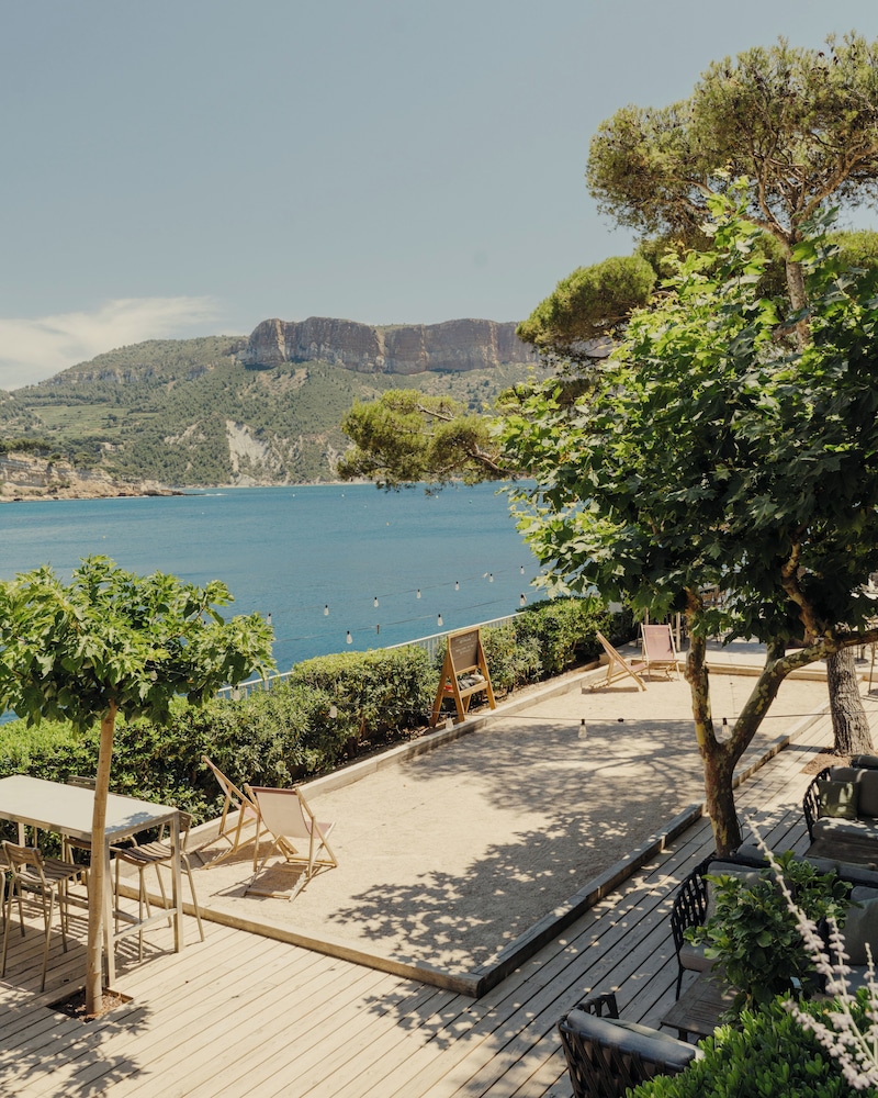 Hôtel Les Roches Blanches by null