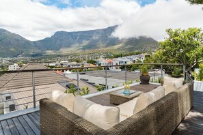 Superior House, 2 Bedrooms, Terrace, Mountain View | Terrace/patio