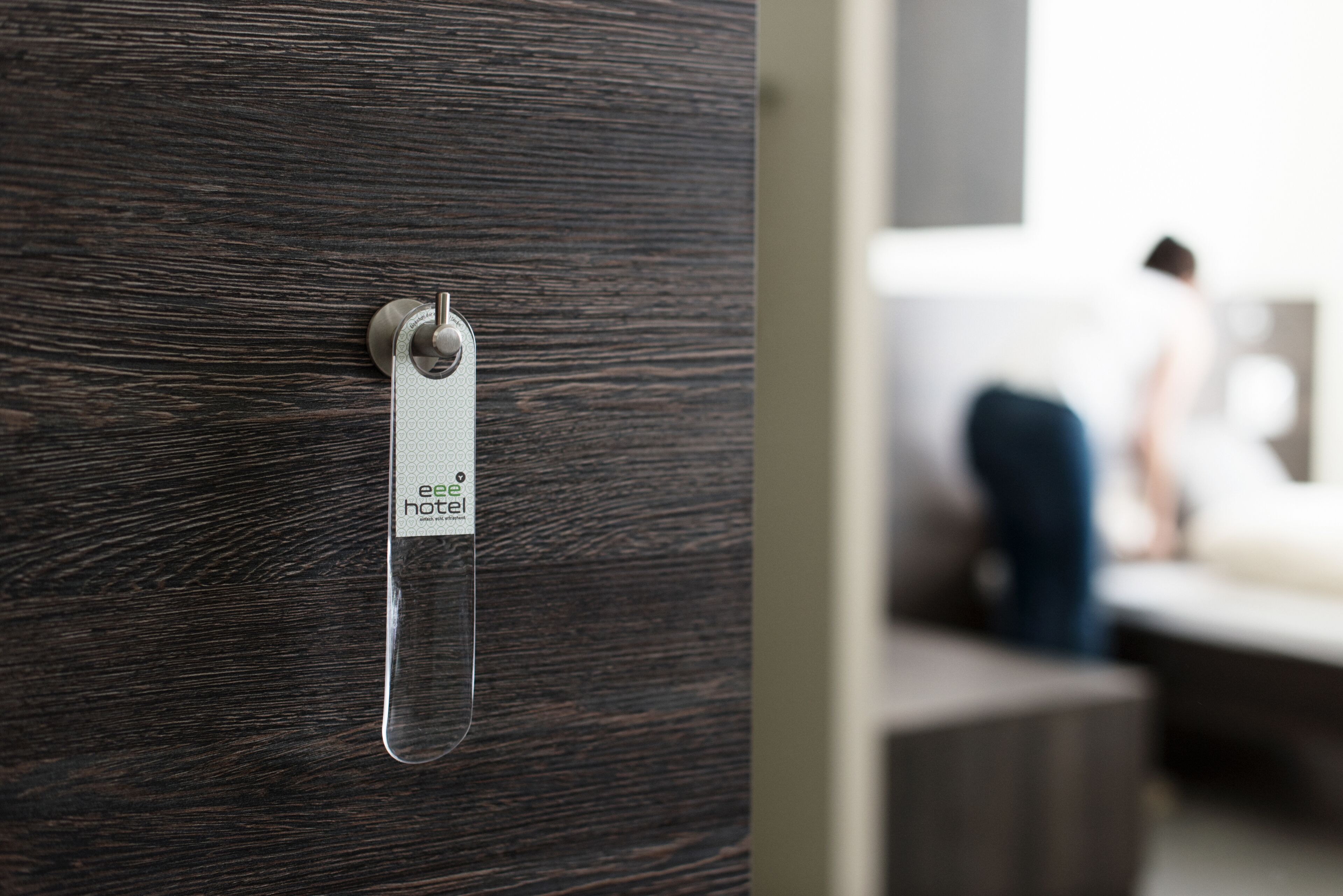 premium bedding, in-room safe, desk, laptop workspace