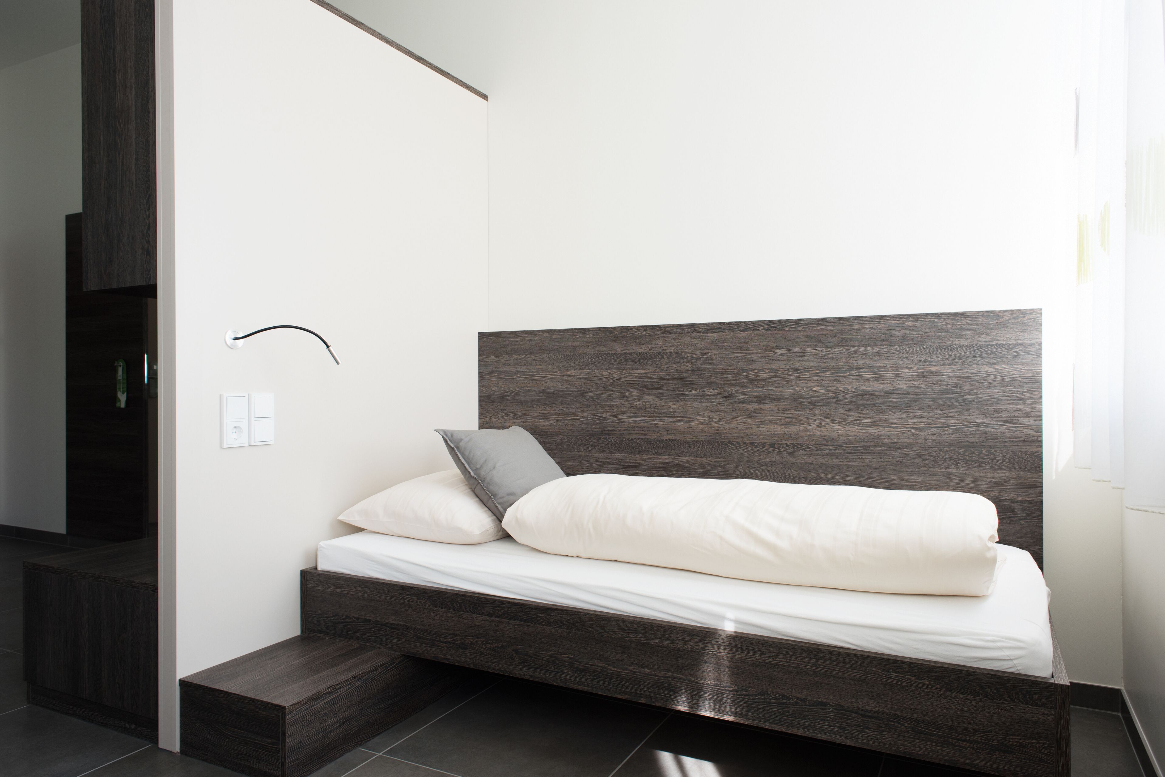 premium bedding, in-room safe, desk, laptop workspace