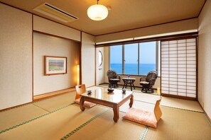 In-room safe, desk, free WiFi, bed sheets - Ibusuki Phoenix Hotel (Ibusuki)