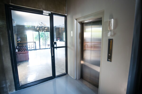 Property amenity - PJ Loft Hotel (Lop Buri)