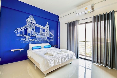 Standard Double Room. PJ Loft Hotel