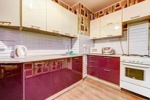 Apartment, 2 Schlafzimmer | 2 Schlafzimmer, Bügeleisen/Bügelbrett, kostenloses WLAN, Bettwäsche