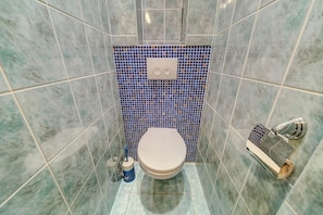 Standard-Apartment, 1 Schlafzimmer | Badezimmer | Dusche, Handtücher