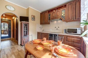 Standard-Apartment, 1 Schlafzimmer | Eigene Küche | Kühlschrank, Mikrowelle