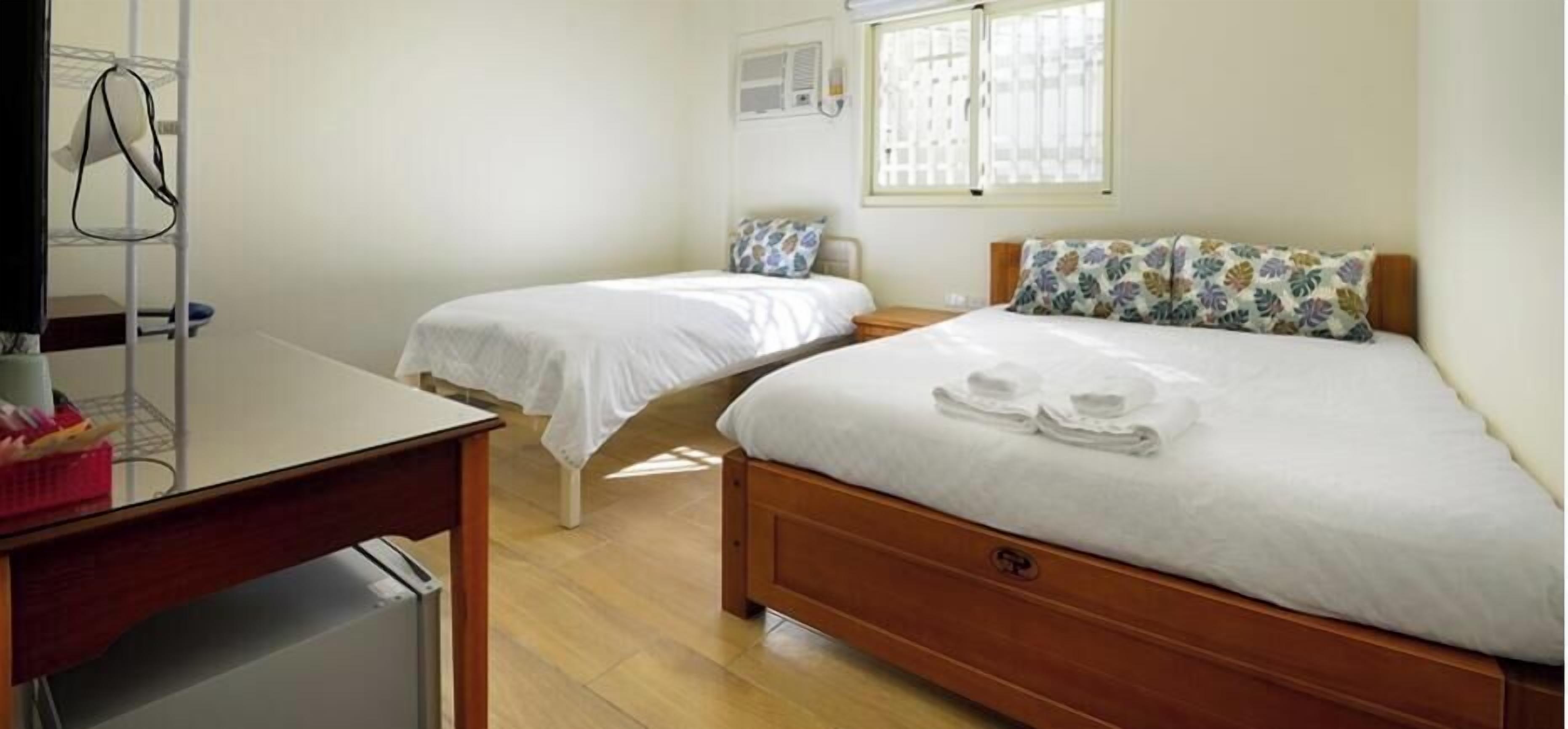 經濟雙人房, 共用浴室 | 書桌、遮光布/窗簾、免費有線上網、床單