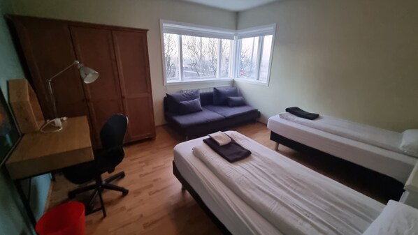 Economy Twin Room, Shared Bathroom (facing the road)