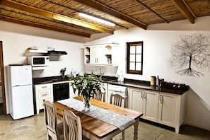 Stable Cottage | Private kitchen