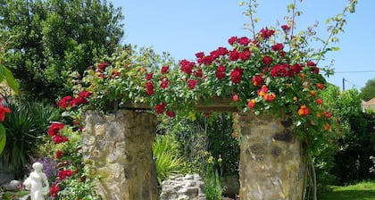 Eglantine et Chèvrefeuille
