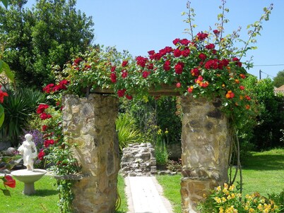 Eglantine et Chèvrefeuille