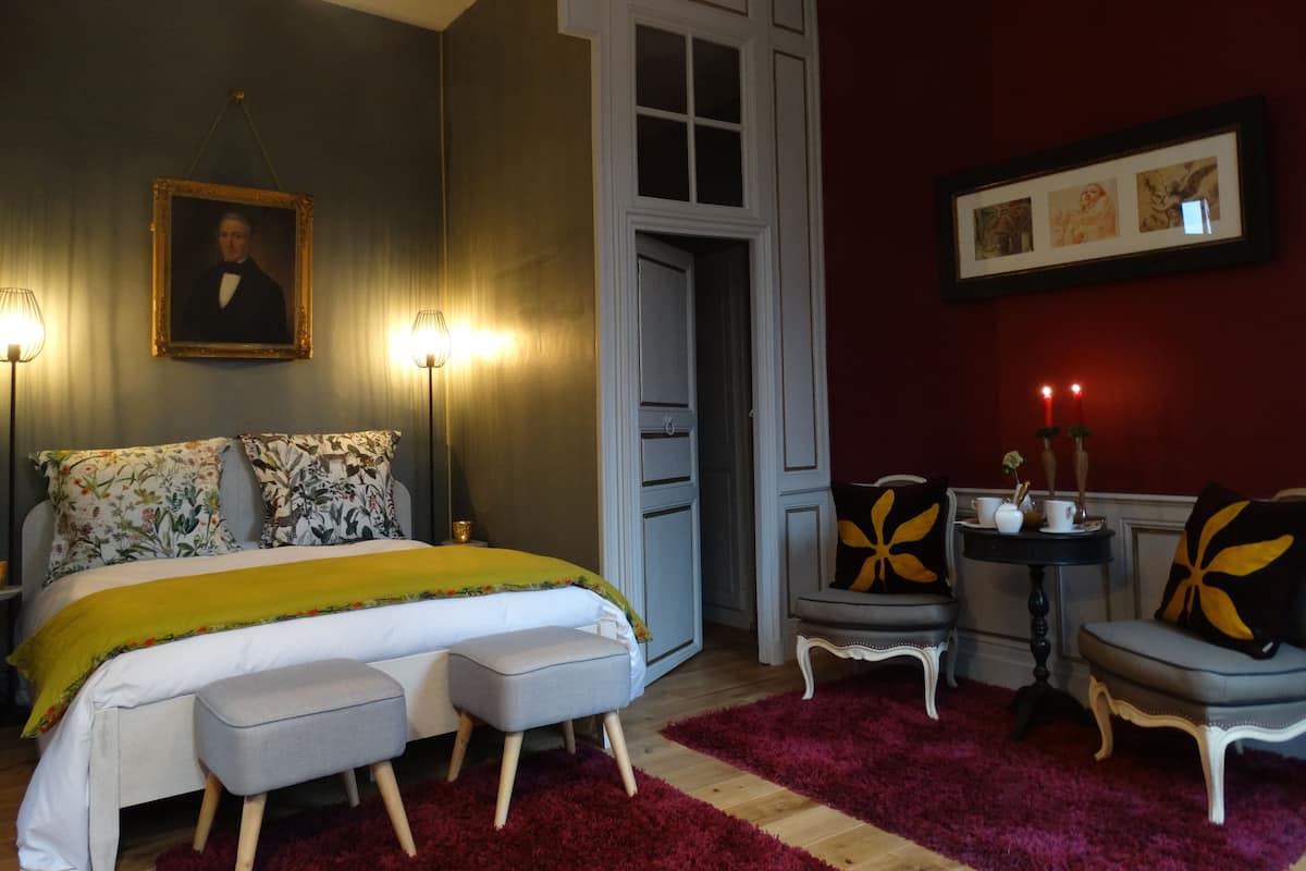 Tweepersoonskamer, 1 slaapkamer | Luxe beddengoed, een bureau, verduisterende gordijnen, gratis wifi