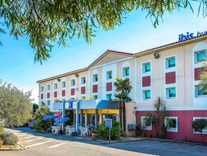 Exterior - ibis budget Fréjus Saint-Raphaël Capitou A8 (Fréjus)