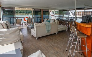Interior - Shayamanzi Houseboats (Jozini)
