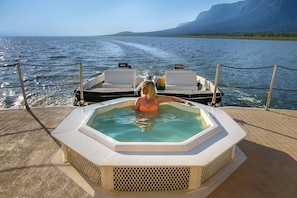 Exterior detail - Shayamanzi Houseboats (Jozini)