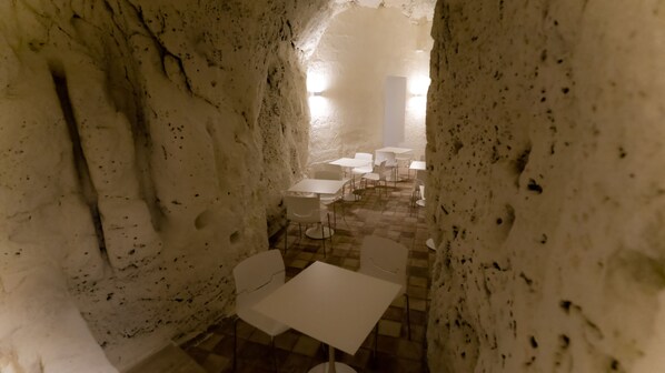 包每日自助早餐