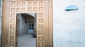 Property entrance - Giardini di Pietra (Matera)