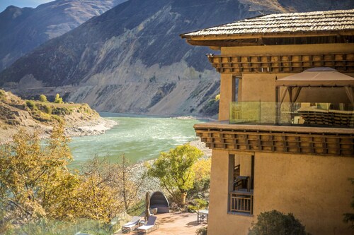 LUX Tea Horse Road Deqin Benzilan