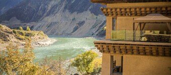 LUX Tea Horse Road Deqin Benzilan