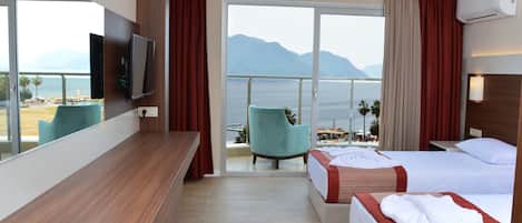 Standard Room, Sea Facing | 1 bedroom, minibar, in-room safe, desk