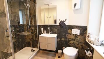 Superior Apartment, Ensuite | Bathroom