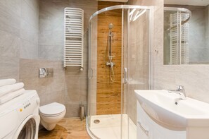 Comfort-Apartment, Nichtraucher | Badezimmer
