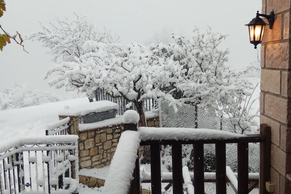 Kastania Guesthouse