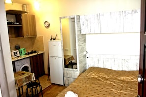 Apartamento (16m²) | Decoración individual, mobiliario individual, cortinas opacas
