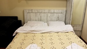 Unclassified image, 2 of 32, button - Old Avlabari Rooms (Tbilisi)