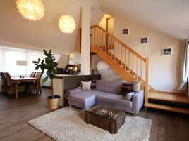 Deluxe Apartment, Private Bathroom | 1 bedroom